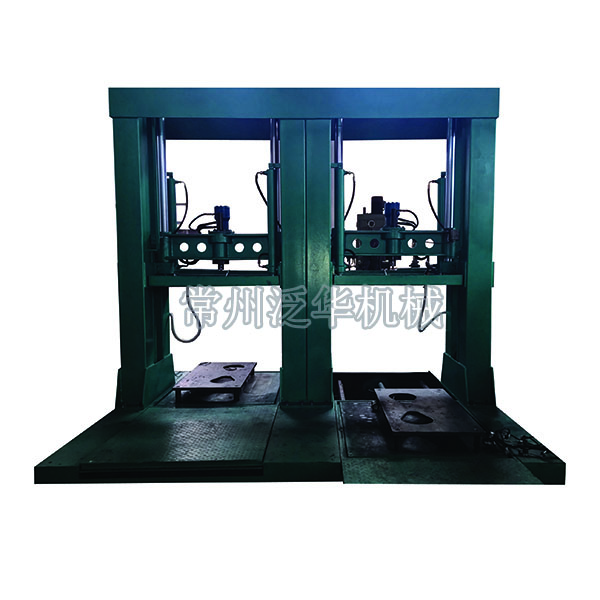 立式注塑機(jī)珩.jpg 立式注塑機(jī)珩.jpg